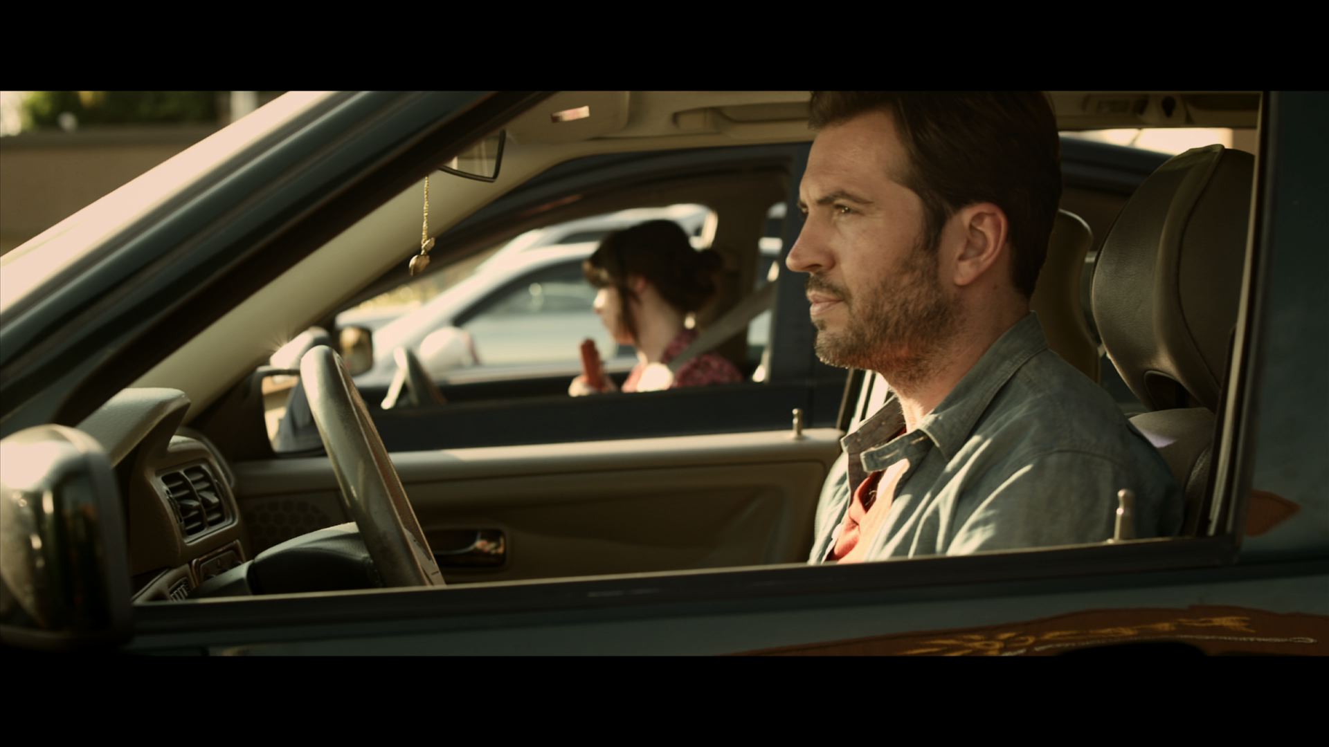 22時。渋谷の路上が映画館になる。本日の上映作品は『Fight or Fli